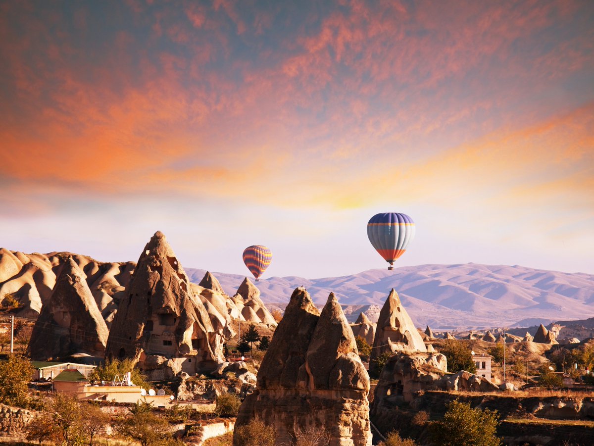VoyagePriveIt's tweet photo. 🎈🎈 Che ne dici di un tour della #Turchia? 
Approfitta della nostra offerta 7 notti alla scoperta dei luoghi iconici 
👉 Pernottamento in #Hotel 5*, Pensione Completa, Escursioni e Volo A/R da € 399/pers.
👍 https://t.co/jxNYVv3PTi https://t.co/rH1K26QJ3q