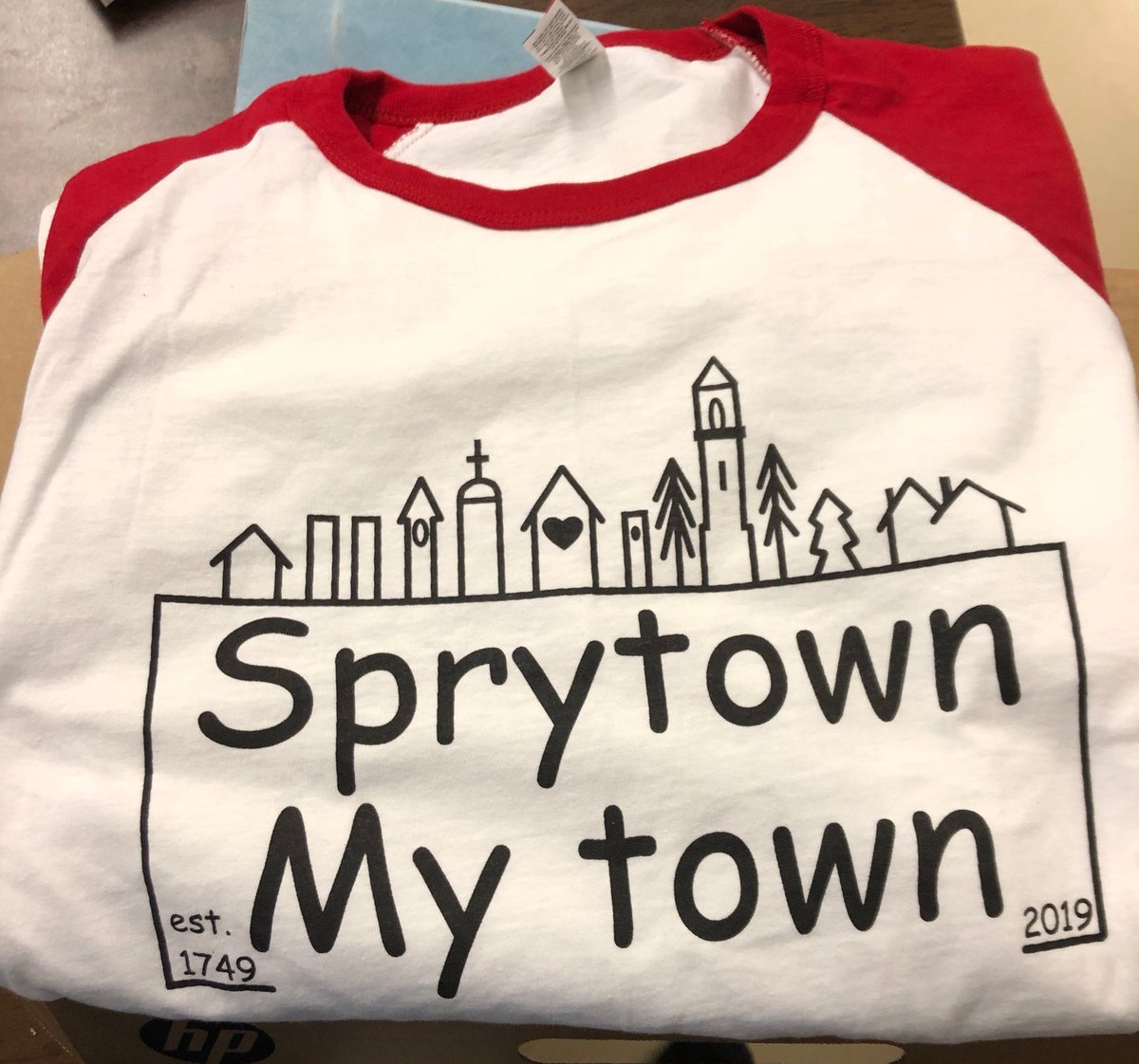 ES_Skyhawks's tweet photo. Our sample shirts are in!!! New deadline will be Feb 26th! They are AMAZING!!! Check with your grade 9 Trip students or the office. #SoExcited #LookingFly #SprytownMyTown #ESSInTheCommunity https://t.co/1WTSbOaOGY