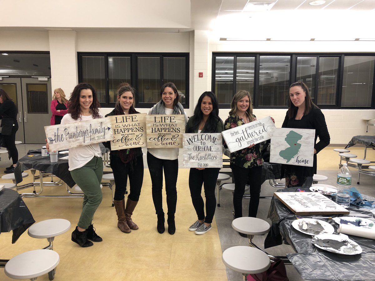 mths2020's tweet photo. Great time pallet painting with Living Reclaimed! https://t.co/XnheZU14Fu