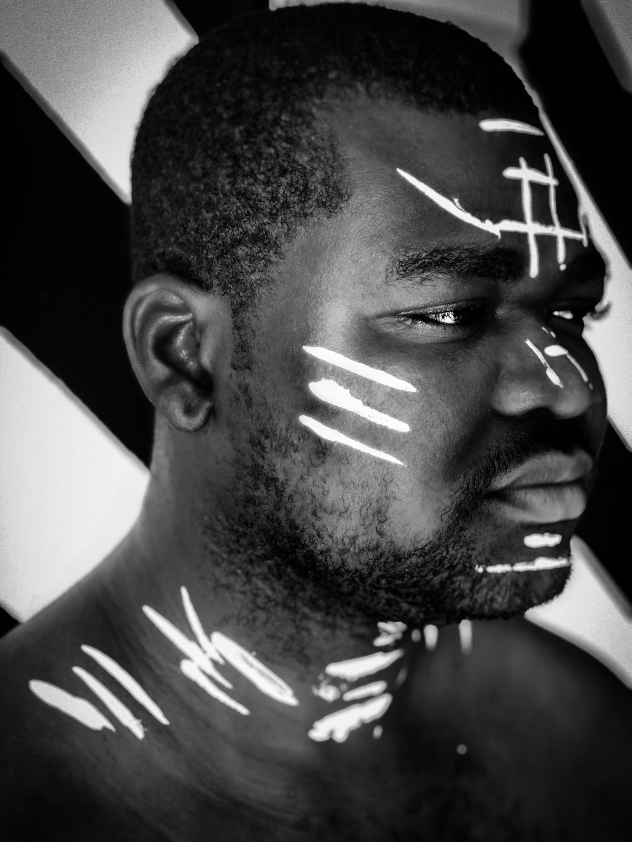 PapaChieMusic's tweet photo. 🌍Thank you for the love and support I keep getting. I took a very bold step in 2015 to make music in my native language Nzema. Blending it with pidgin n abrofosem. Collaboration + Consistency in 2019. #AfroIndie

Photo credit: Benjy Crens, iPhone 8plus

https://t.co/hfMa6HyUUl https://t.co/69PPeQok5u