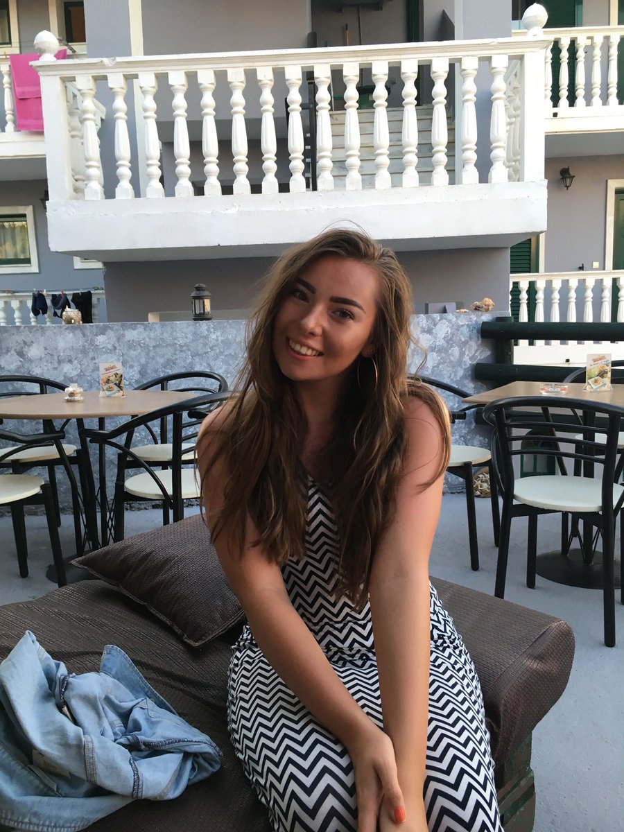 Roisin On Twitter Leave My Hair To Grow Long Or Cut It Short