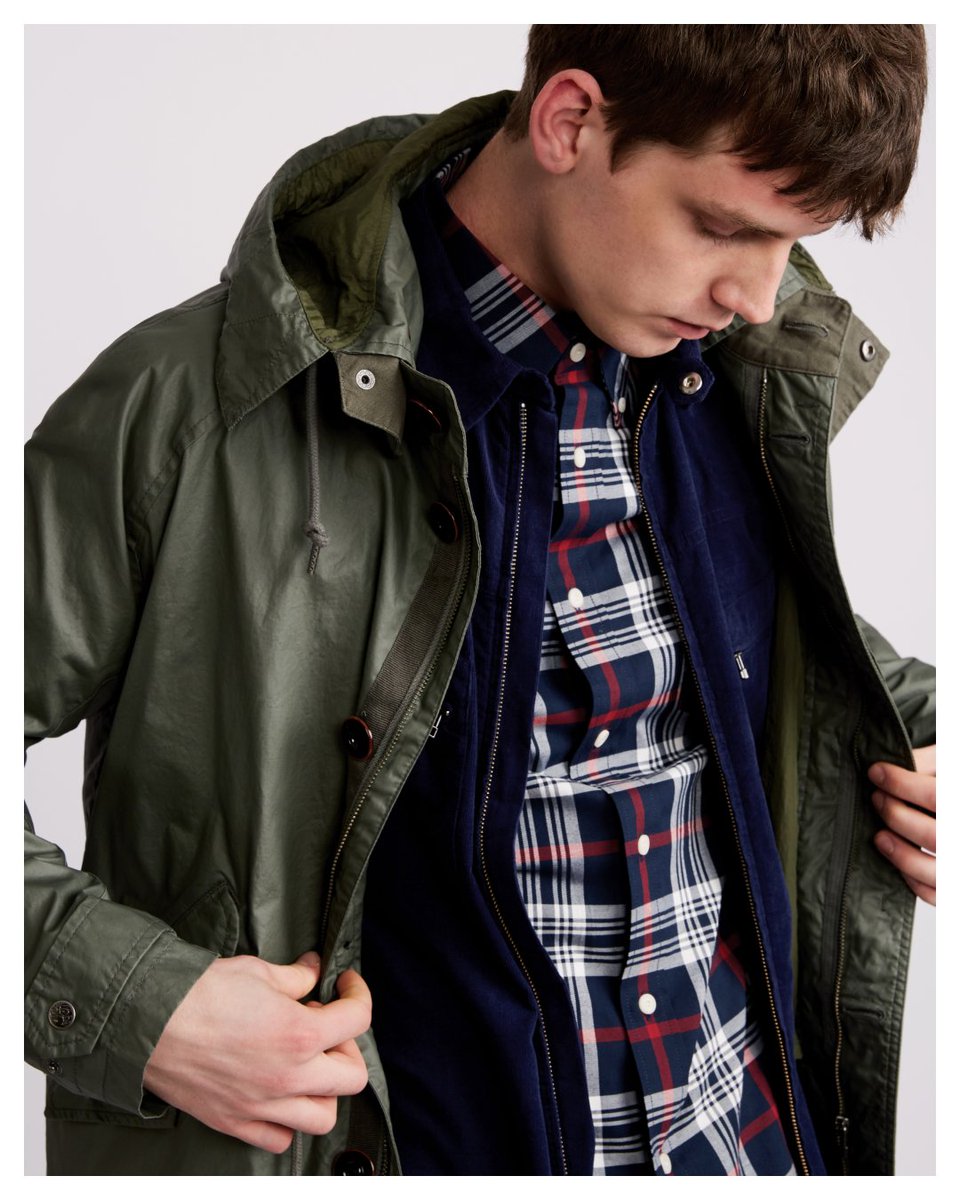 Got your eye on that “Jimmy” style parka? Layer with a classic shirt for a smart everyday look. Shop now: bit.ly/2zofOH6