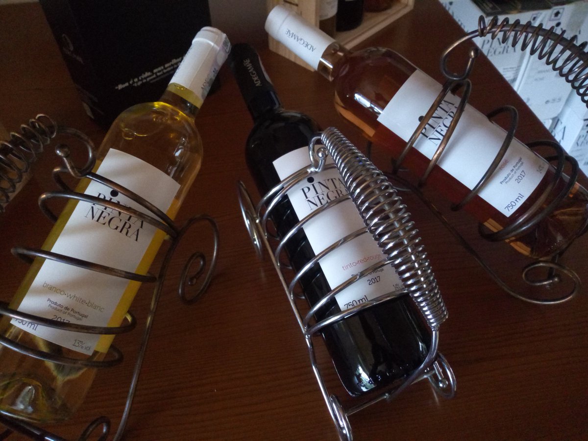 TianiS_Liquors's tweet photo. Love wine and new experiences? Don't miss the opportunity to meet #PintaNegra winemakers, taste some of Europe's finest wines and mingle with fellow wine lovers tonight at #LePichet! #winetasting #RwOT https://t.co/l1YigHAzC1