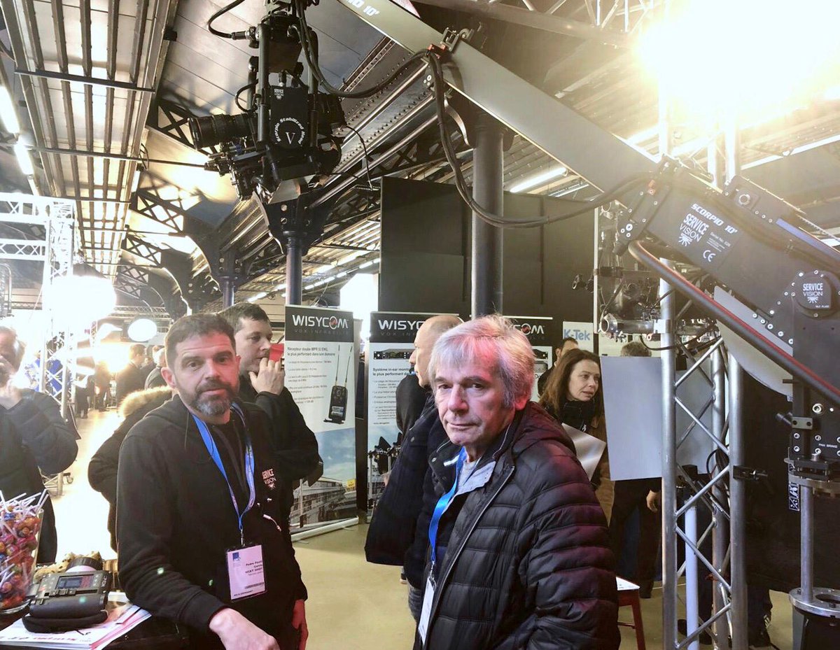 [English below]  Con Jean Pierre Max presentando la nueva Scorpio Stabilized Head V.

With Jean Pierre Max introducing the new Scorpio Head stabilized V.

#servicevision #servicevision_scorpio #MicroSalon #afc #stabilizedheadV #pedropovill #jeanpierrremax