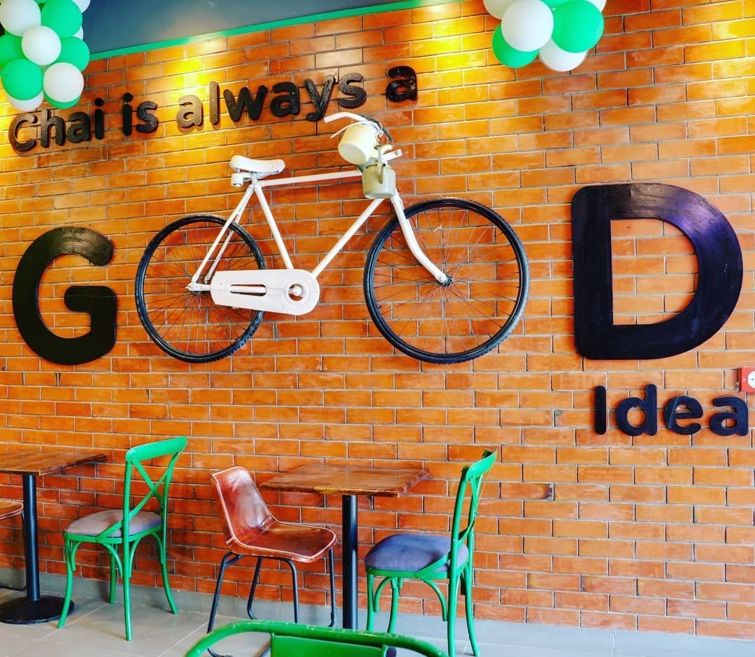 Chaayos's tweet photo. The best idea! 🍵💡
#FridayFeeling #fridaynightcravings https://t.co/Z5nw3kiH0W
