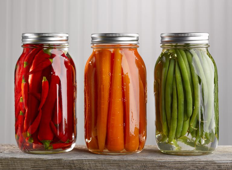 USDAFoodSafety's tweet image. It’s #CannedFoodMonth! Do you know how to safely preserve your homemade canned goods to avoid botulism? Whether a newbie canner or experienced, brush up on food safety with these canning tips! go.usa.gov/xE86Y