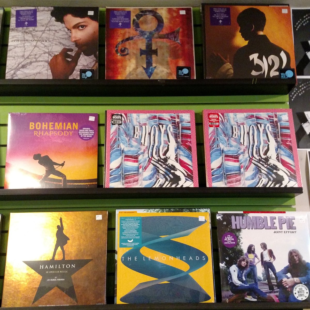 LostWeekendLPs's tweet image. Friday in stock TODAY
Prince three classic albums all on vinyl for the first time: 3121 (one of my personal favorite Prince albums), Musicology and Planet Earth, Queen - Bohemian Rhapsody soundtrack, Panda Bear - Buoys, The Lemonheads -Varshons II and Humble Pie - Joint Effort
