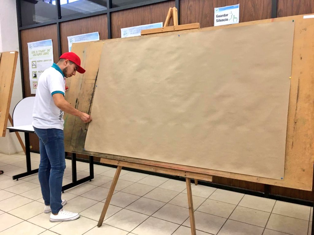 UTSEMor's tweet photo. Hoy iniciamos nuestra participación en la competencia de mural en gis en el XXIII Encuentro Regional Deportivo y Cultural de las UUTT con sede en @OFICIALUTRNG. ¡Mucho éxito! #OrgulloUTSEM #OrgulloBúhosVerdes @CoorUTyP https://t.co/vo1Gr87qmq