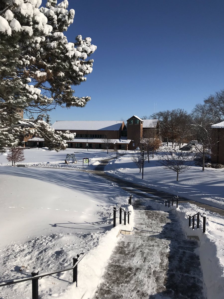 Even the cold can’t stop this campus from looking awesome! #minnesotabeauty