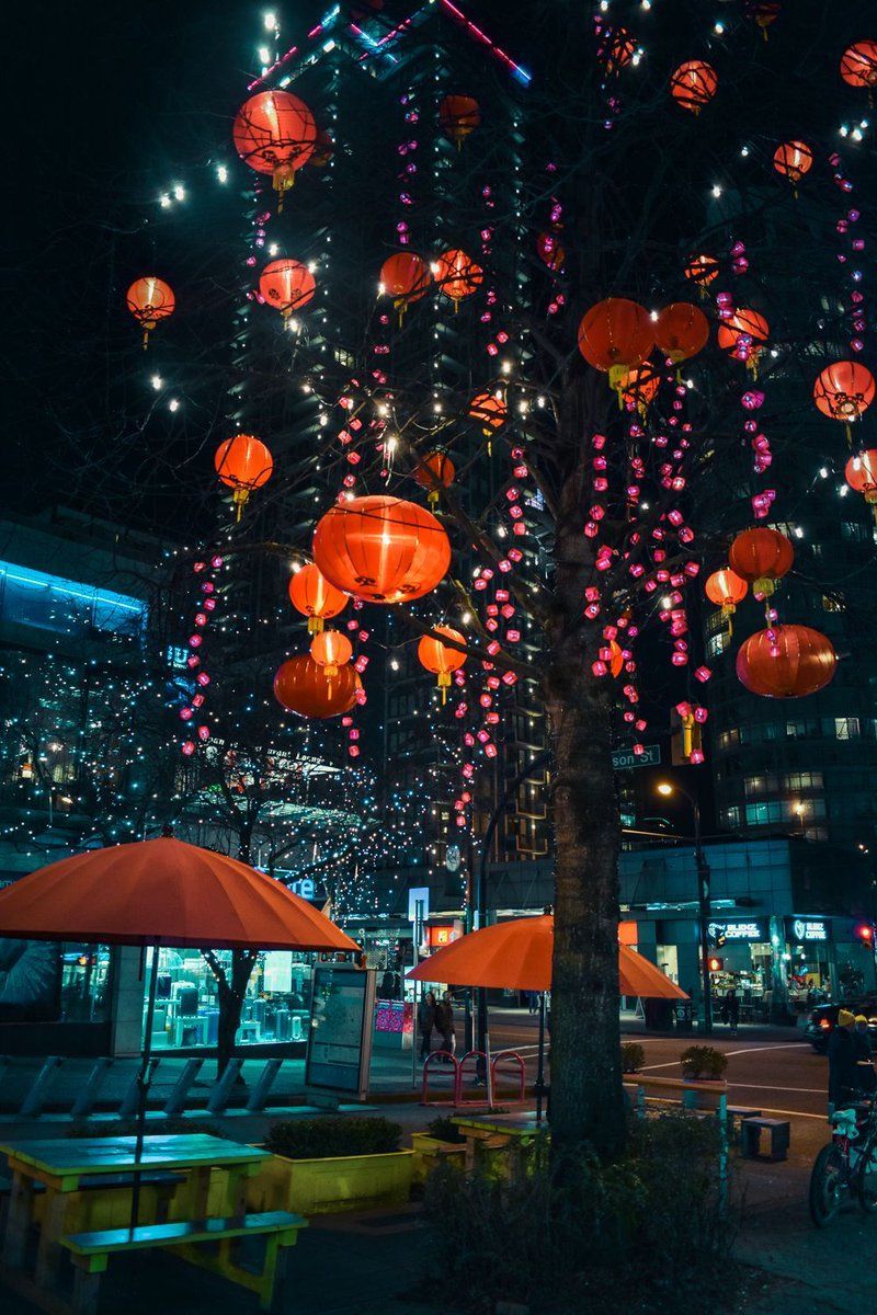 GIVEAWAY: Visit the Tree of Good Fortune #onRobson and welcome in well wishes for the coming year!

Be sure to snap a photo while you're there for a chance to win 1 of 3 prize packs! Contest runs until Feb 18th.

Details on how to enter at our Instagram: bit.ly/2FZ8EMC
