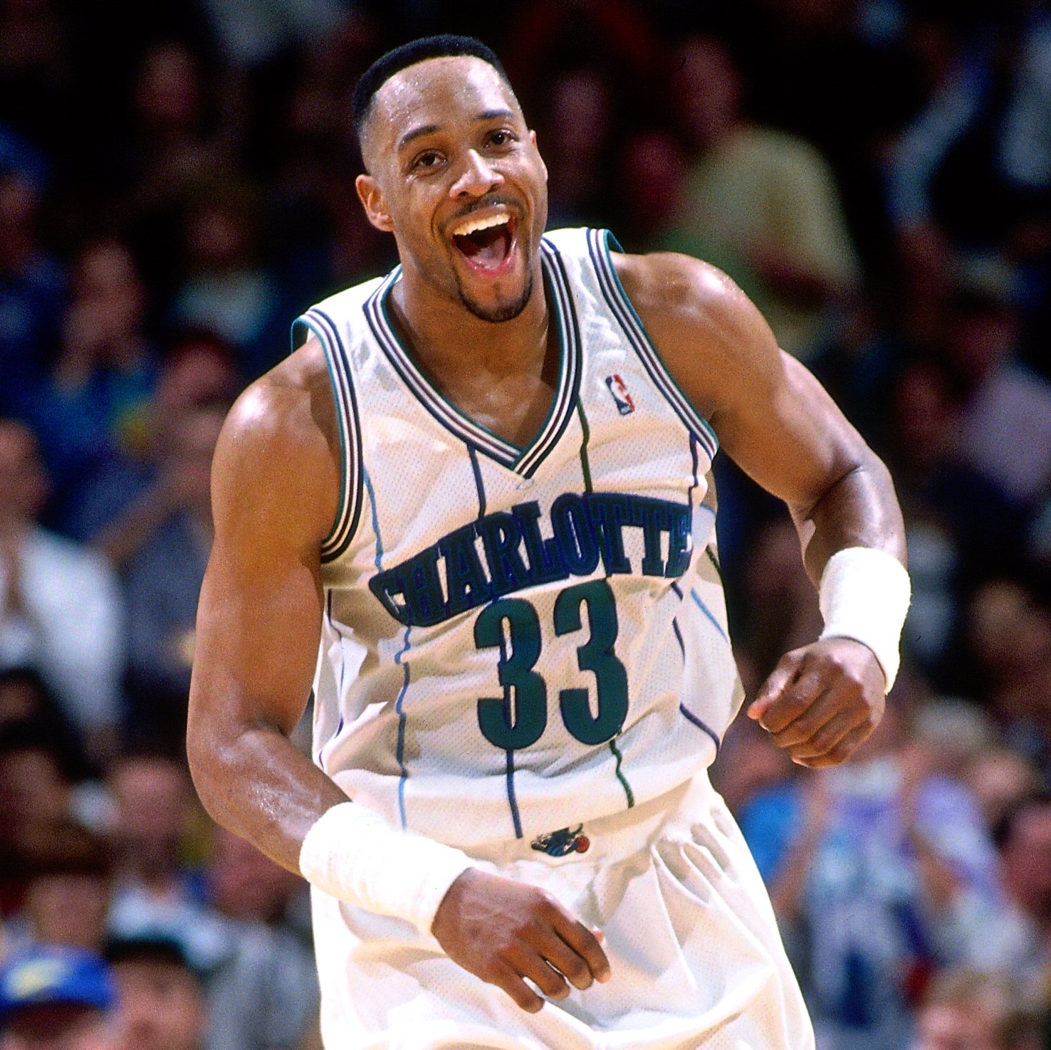  HAPPY BIRTHDAY, ALONZO MOURNING!  Shop the birthday boy s gear 