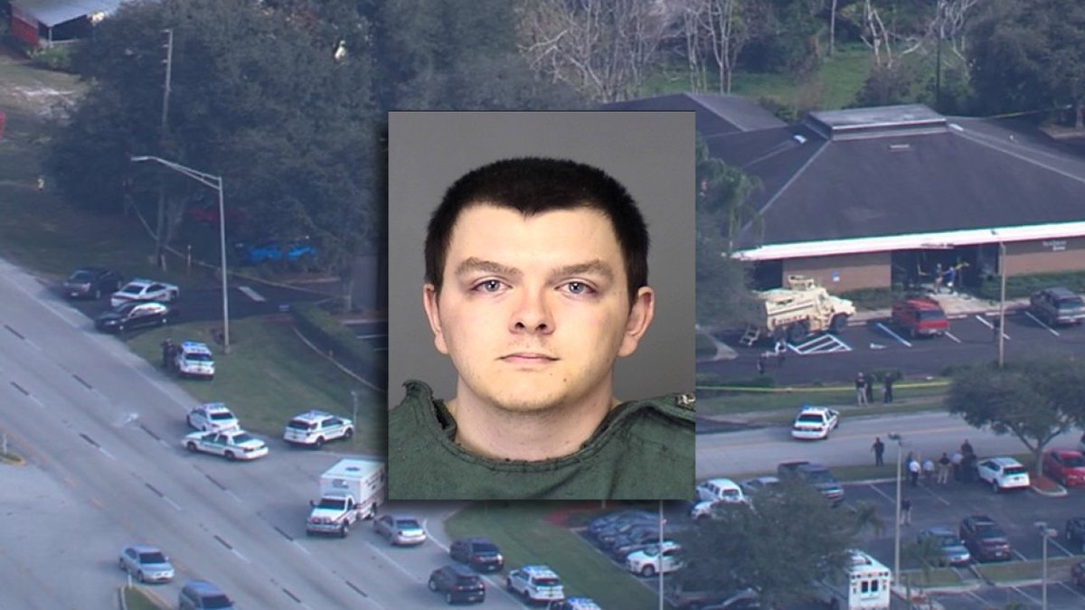 tampabay28's tweet photo. #BREAKING | Sebring Bank Shooting: Highlands State Attorney will seek death penalty against Zephen Xaver #SebringBankShooting #SebringShooting #BankShooting #FloridaBankShooting https://t.co/8bRXWtuaeo https://t.co/tNh7WNa4vD