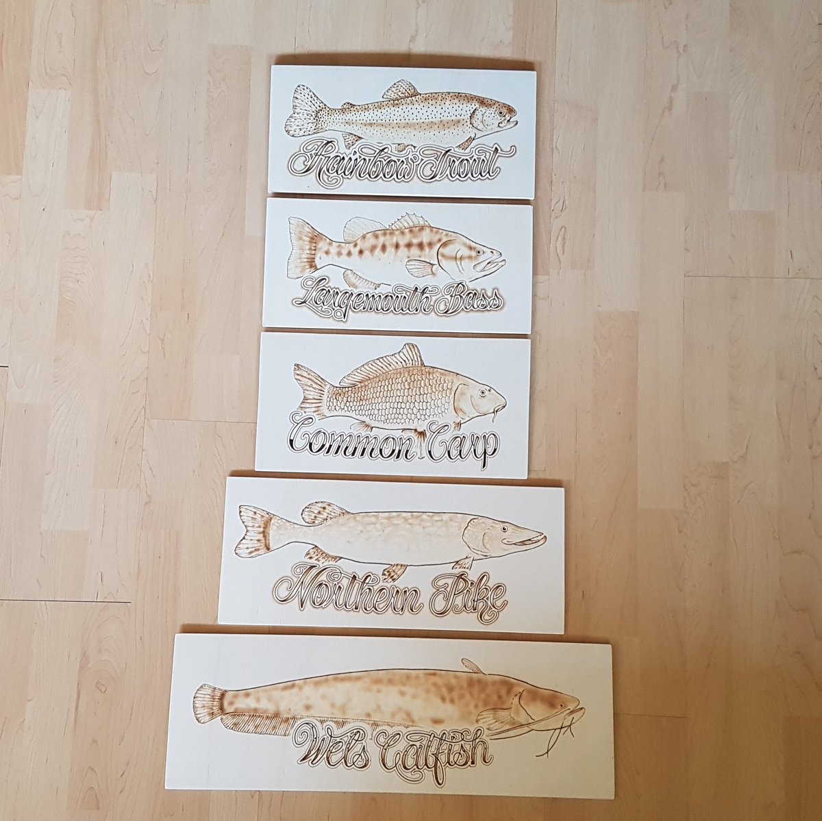 BraneJ1's tweet photo. pyrofishes for happy customer 🔥😉😎
#pyrography #woodburning #wooddecor #woodart #woodburndesign #pyrographylettering #holzbrennen #pirografija #fishinggifts #fischen #pesca #walldecor #fishingart #fishingroom https://t.co/GnkHLtb12R