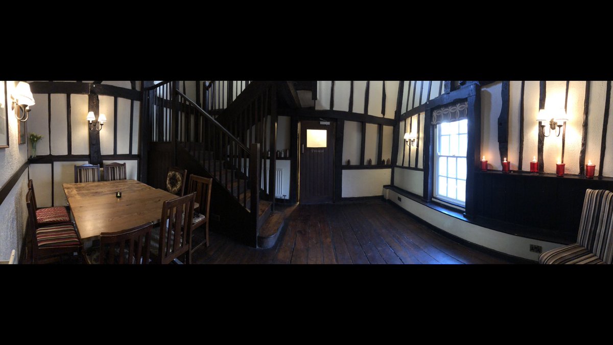 Calling all local businesses... our beautiful poker room is available for free! Get in touch to book #free #abingdon #localmeetings #meetings