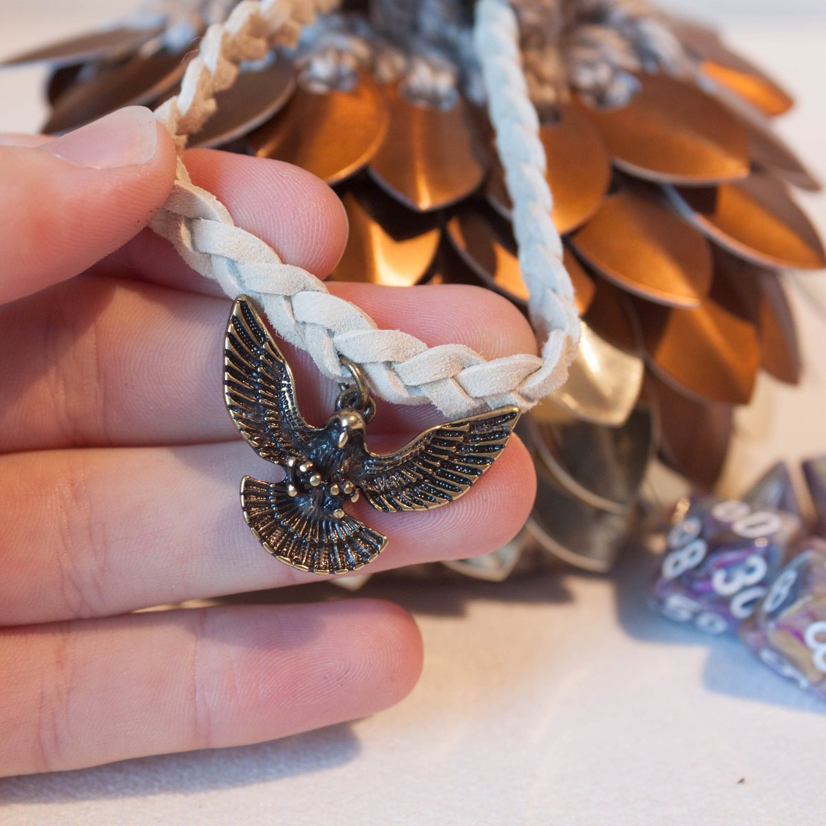 Unmatched vision and freedom to travel the world, this familiar will aid in your time of need. Simply hold out your arm and look to the sky. #dnd #rpg #ttrpg 

New dice bag available - 
etsy.com/listing/679009…