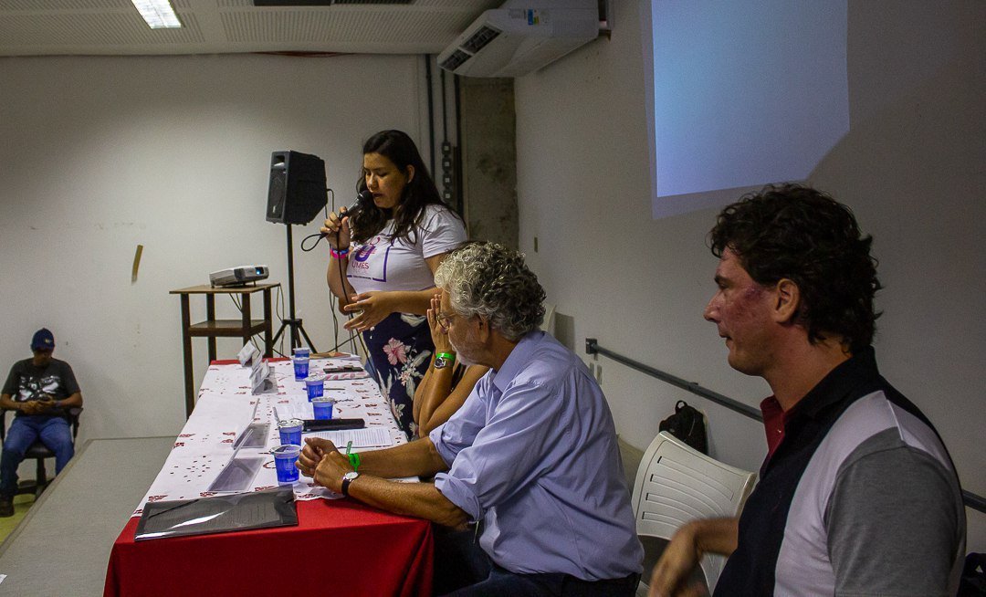 ubesoficial's tweet photo. Secundaristas de todo o Brasil acompanham o debate sobre a "Base Nacional Curricular Comum-BNCC e a escola que queremos" com os convidados: César Callegari, Lara Sayão, Adércia Hostin, José Arlen Beltrão, Tulio Lopes. #4ENG #UBESNaBienal
📷 Fotos: Thompson Griffo - CIRCUS da UBES https://t.co/vO9a7KQ8FN
