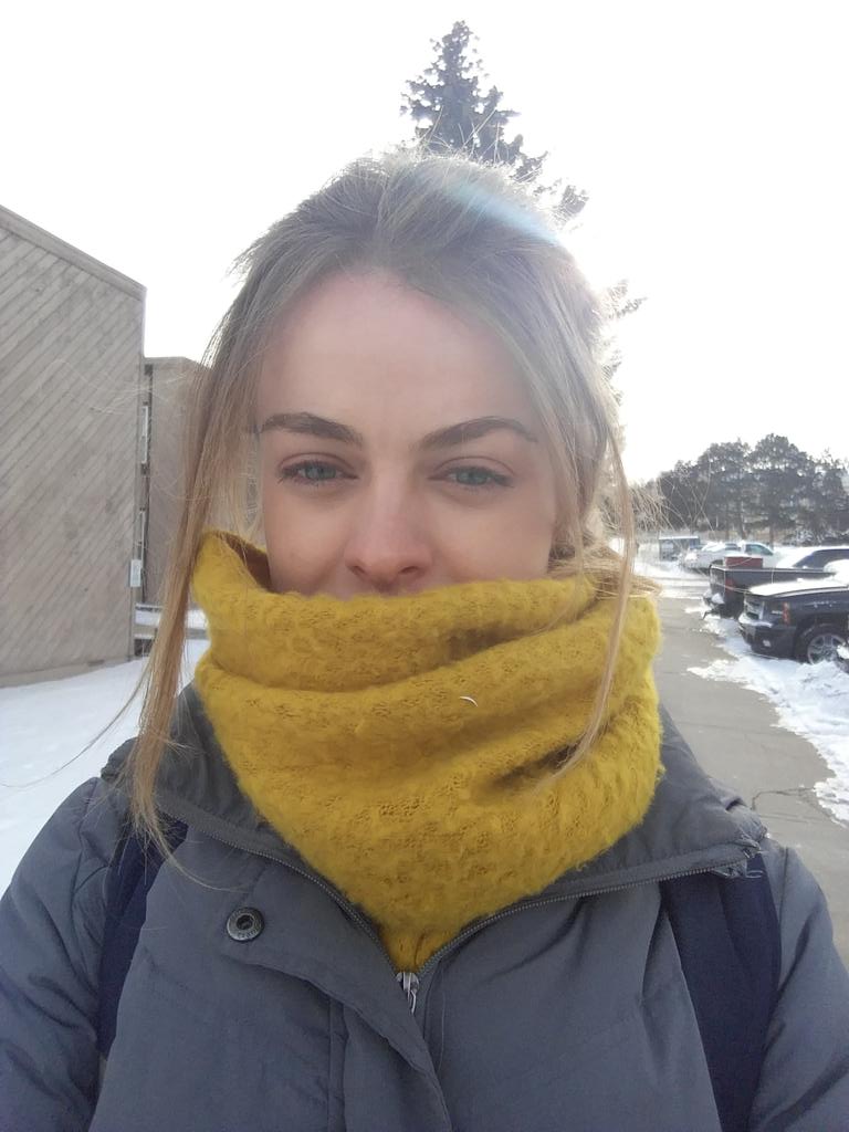 ONiChonchuir's tweet photo. @barryscanlon @knitting321 @GaeilgeOttawa @GaeilgeToronto @GaeilgeMontreal @ireland @GaeilgePEI @GaeilgeHalifax @JillMcMahon91 @FreddyFiain @RangDonnellan Mo scairf bhuí
'sí deas teolaí ❄ https://t.co/DmzcGTXTzq