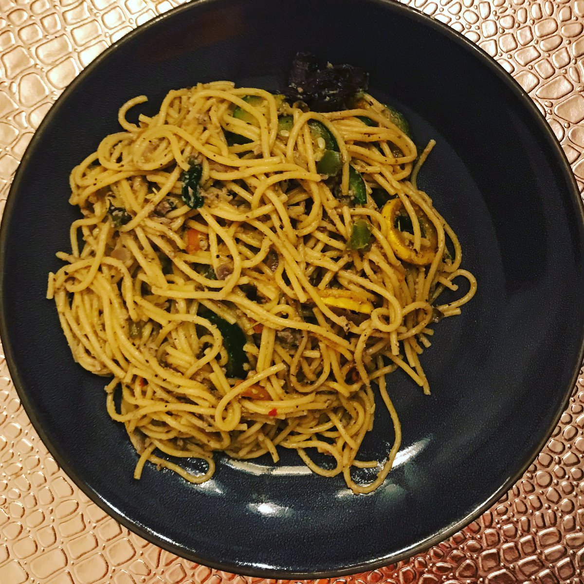 BraxtonACosby's tweet photo. Beautiful veggie pasta, you complete me. #vegan #veganism #wheatpasta #mushrooms #onions #broccoli #spinach https://t.co/GZVK5YFCd7