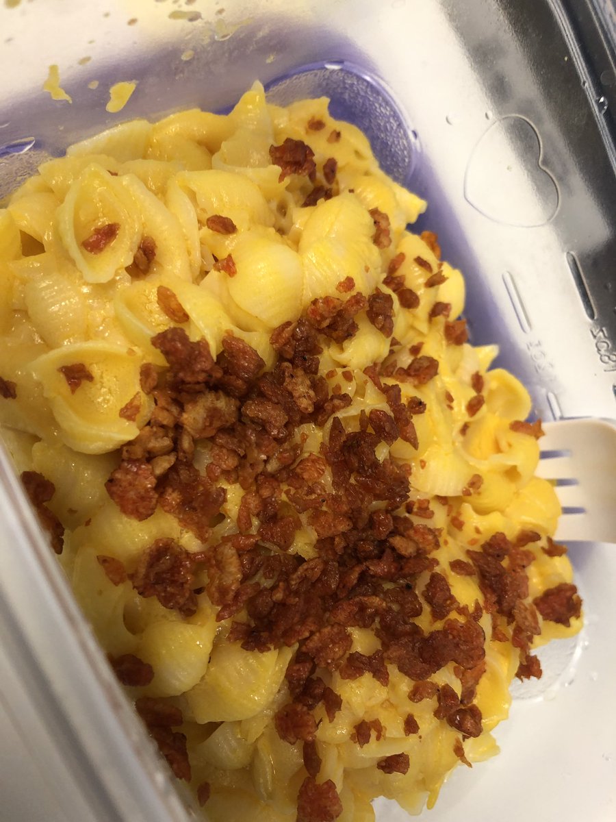 thechillvegan's tweet photo. Vegan food has come a long way in just ten years and it’s honestly amazing. https://t.co/B0E2IXrGkB