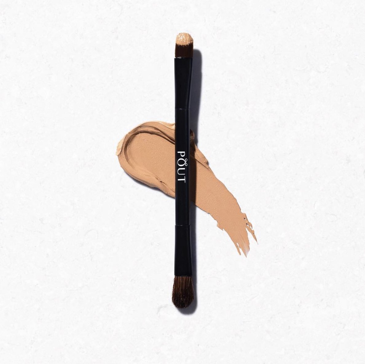 PoutCase's tweet photo. Find your perfect shade this weekend by following the link in our bio ✨

#fridayfeeling #beauty #mypout https://t.co/MDsIvBpQ3u