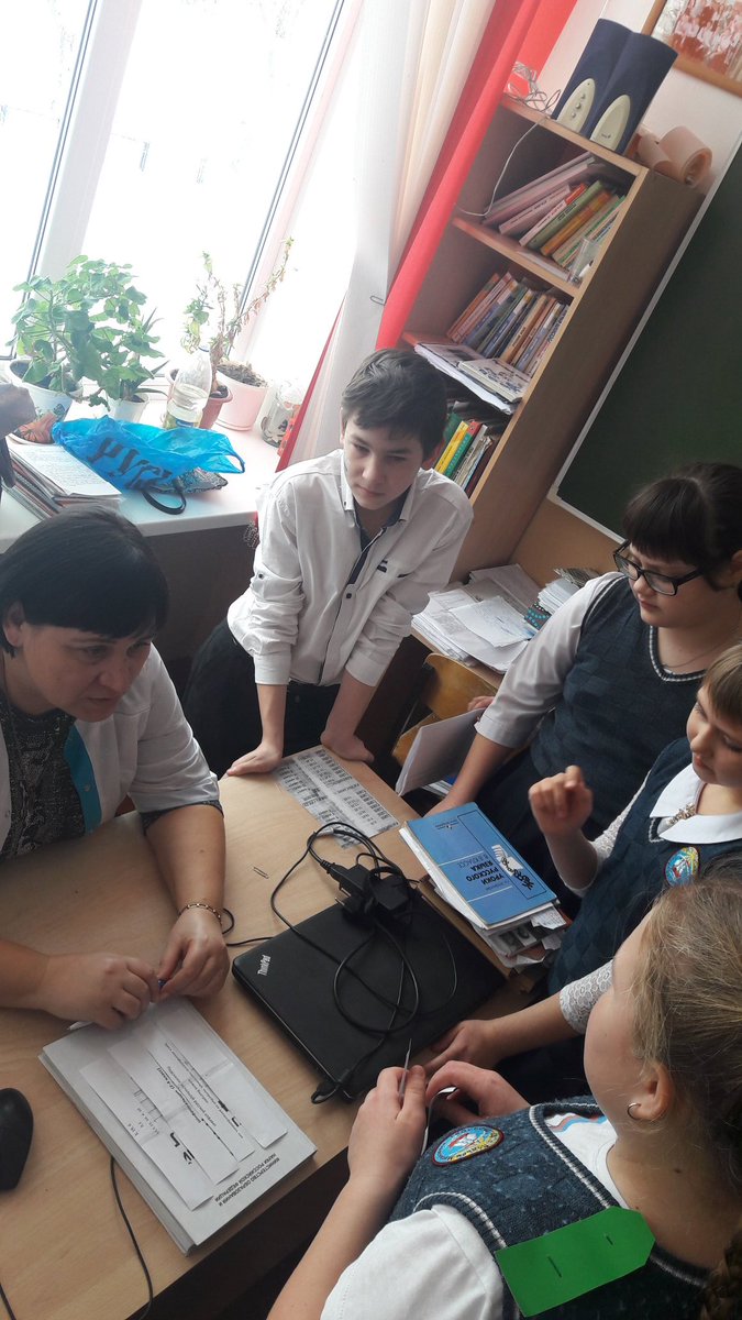 Сегодня прошел школьный этап военно-спортивной игры "Зарница". Игра была полна эмоций!!! Ребята молодцы!!! Ждем результатов.