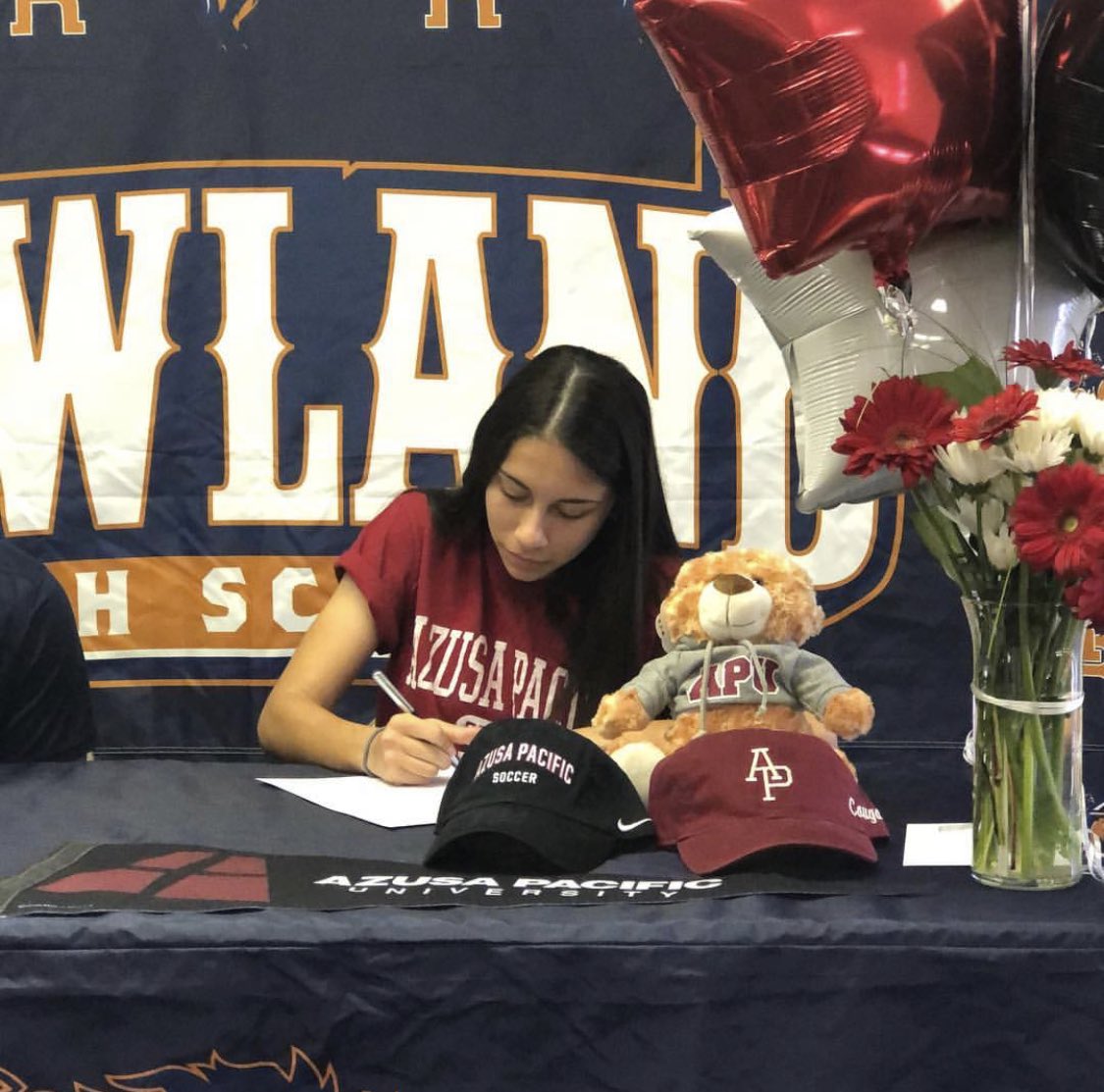 SGVSurfSC's tweet photo. Congrats to our SGV Surf G01 HH player, Ruby Fernandez, on her signing with Azusa Pacific University! #SGVSurf #LASurfSC #APU https://t.co/gx4Z9myaRN