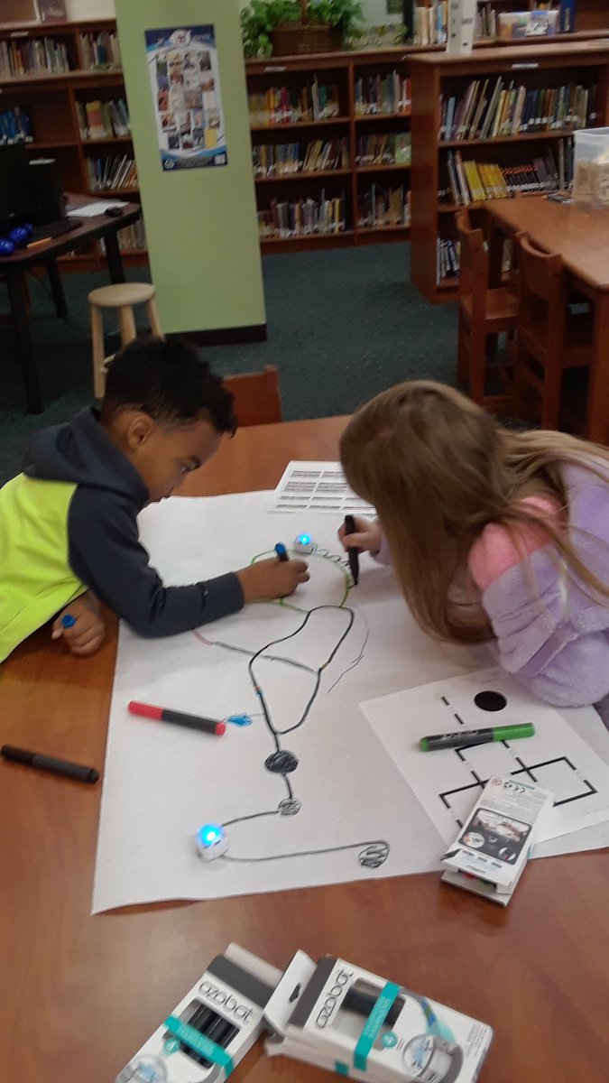 SusanMoneyhon's tweet photo. Kinders can code. #shinebrightbbe #LISDVIP https://t.co/d5r9WkSane