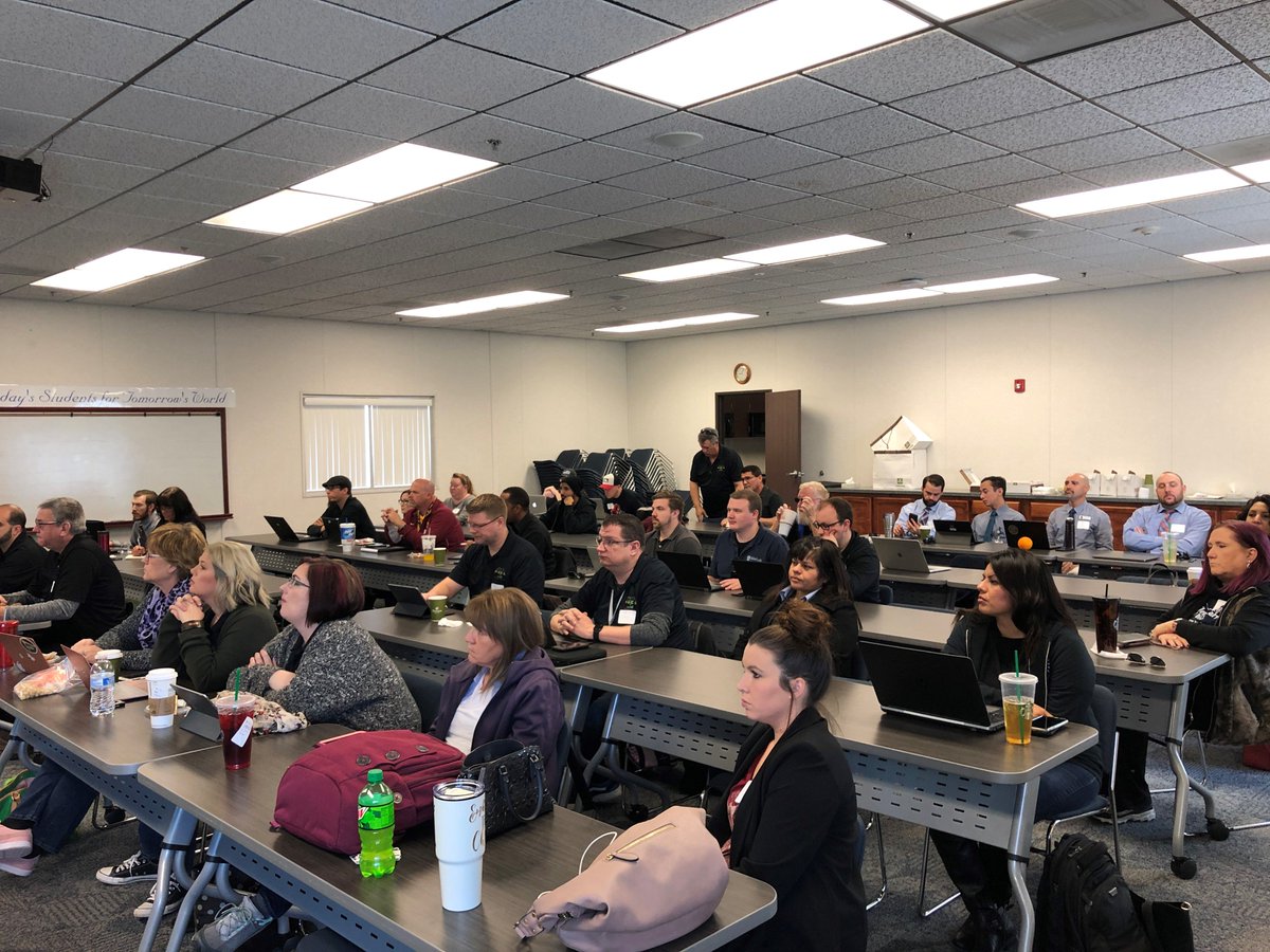 SBCSS_TechServ's tweet image. Great turnout for the #HDCG @SBCSS_EdTech Future Ready Student Data Privacy Gear Up meeting at Hesperia Unified. Big thanks to @F3Law and @CETPA for the excellent content and resources. #SBCSS #FutureReady