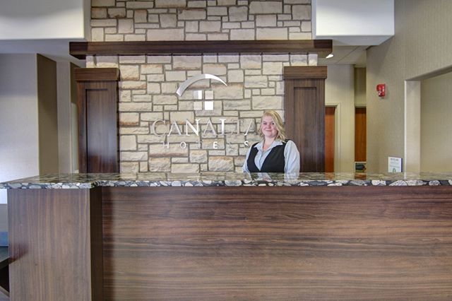 CanaltaHotels's tweet photo. Nestled between the beautiful Qu’Appelle River Valley and the scenic Kaposvar Valley, Esterhazy is a bustling little community. 🏘💕
.
.
.
#canaltahotels #legendarystaff #7starservice #LegendaryHospitality #explore #beautifuldestinations #vacation #est… https://t.co/jIE1oDvxBl https://t.co/QPHU2Olgao