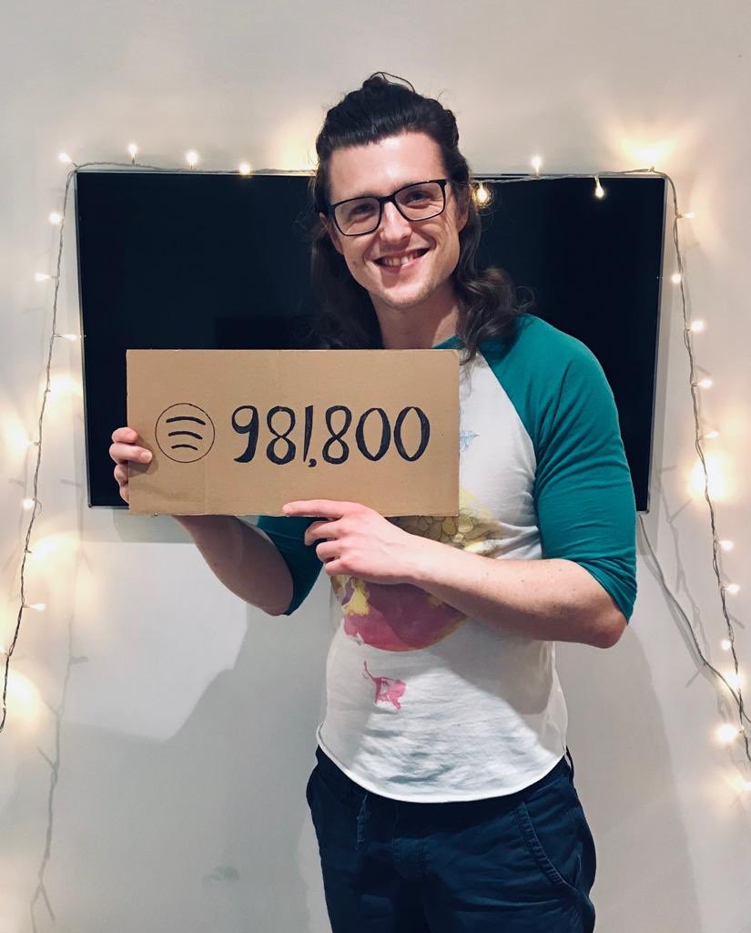 Soooo close now to 1,000,000 streams on <a href="/spotify/">Spotify</a> 🏄‍♂️🏄‍♂️🏄‍♂️
🖐hands up in the comments if you’re listening 😛