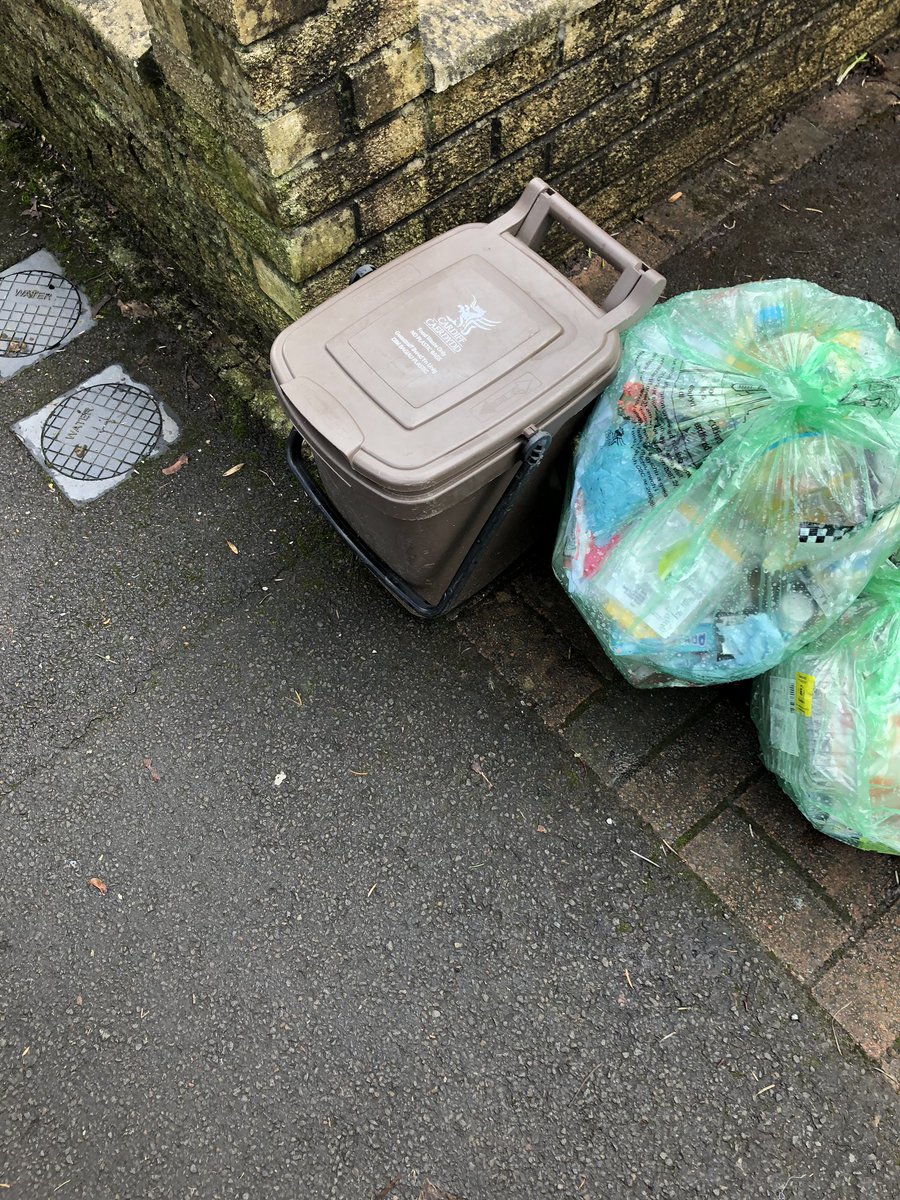 lyndosv's tweet image. @cardiffcouncil brown bin has been out all week after last weeks no collection and hasn’t been collected this morning either?! Any danger of it being collected?#binproblems #fulltothebrim