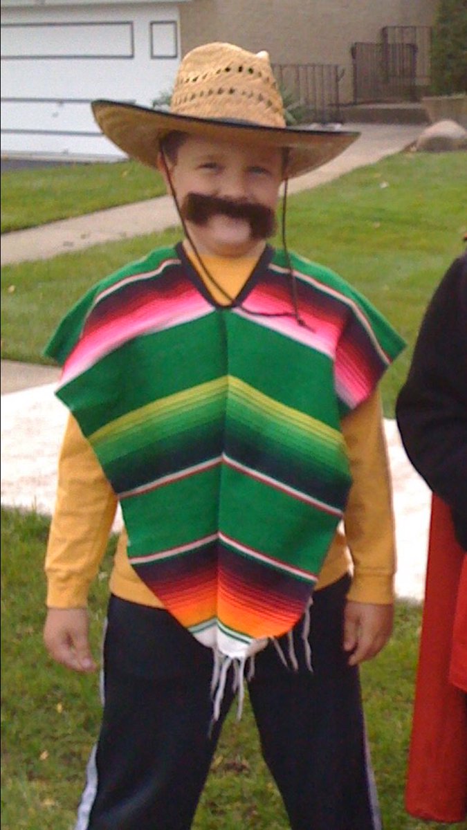 BenetFellas's tweet photo. Pablo Escobar after escaping prison for the segunda time https://t.co/LRU88wAylL