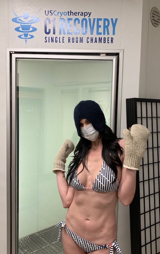 RSMedicine01's tweet photo. "Come Chill with Us!"
Holli Pockets of @Swingtime69 did.
Now it's your turn @iamjessicahall &amp; @JasmineDustin. 
https://t.co/FVJVjWLctX
#Cryotherapy #FullBody #NoLiquidNitrogen #Health #AntiAging #Rejuvenation #Regeneration #FridayMotivation #Wellness #Energy  
310.452.3206 https://t.co/erAs4gRcdB
