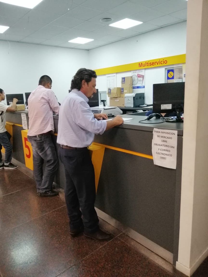 GustavoSaenzOK's tweet photo. #AHORA Intime a Verbitsky a retractarse de inmediato por la nota en la que me acuso falsamente. Si no se disculpa nos veremos en tribunales. No va usar  mi nombre para sus operaciones políticas, esta infamia le sirve a sus amigos salteños, aquí somos pocos y nos conocemos mucho ! https://t.co/R5LNZqzpE6