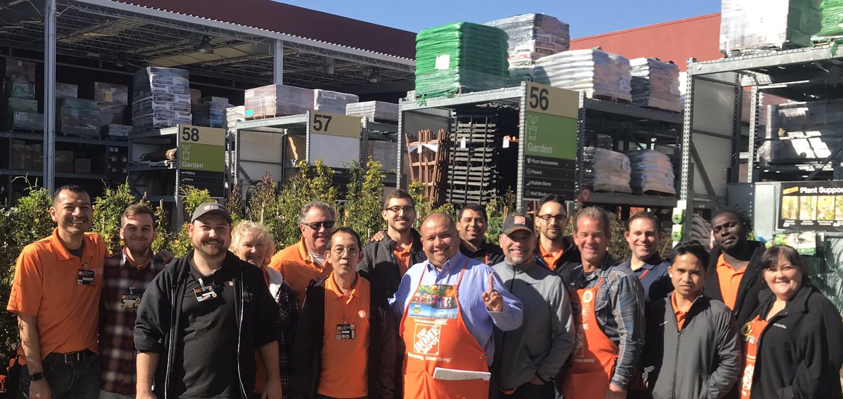 Recognizing the Tustin Met Team for outstanding execution. Thank you for keeping our store beautiful! <a href="/JStorrs91/">Jason Storrs</a> <a href="/Jaime_HD_D25/">Jaime Castillo</a> @karenabrahamHRD