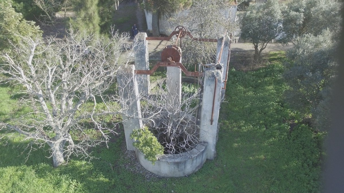 DroneResolve's tweet photo. Photos with drone!

[ EN ] Old well.
[ PT ] Poço antigo

Please share! (Compartilhe!)

by @DroneResolve 
#dji #drone #parrot #photography #foto #dronephoto https://t.co/NvpcWlHcVP
