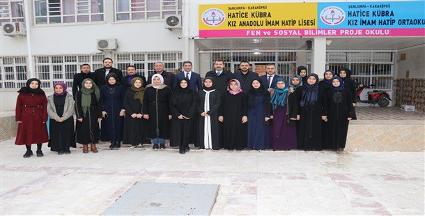 BAŞKAN BAYDİLLİ BAŞARILI ÖĞRENCİLERE SERTİFİKALARINI VERDİ #urfa #urfaanahaber #urfasondakika #sanliurfa  #Şanlıurfa #şanlıurfahaber #news #SonDakika #Haber #FlaşHaber #UrfaHaber #HaticeKübraKızAnadoluİmamHatipLisesi #metinbaydilli #karaköprübelediyesi urfaanahaber.com/baskan-baydill…