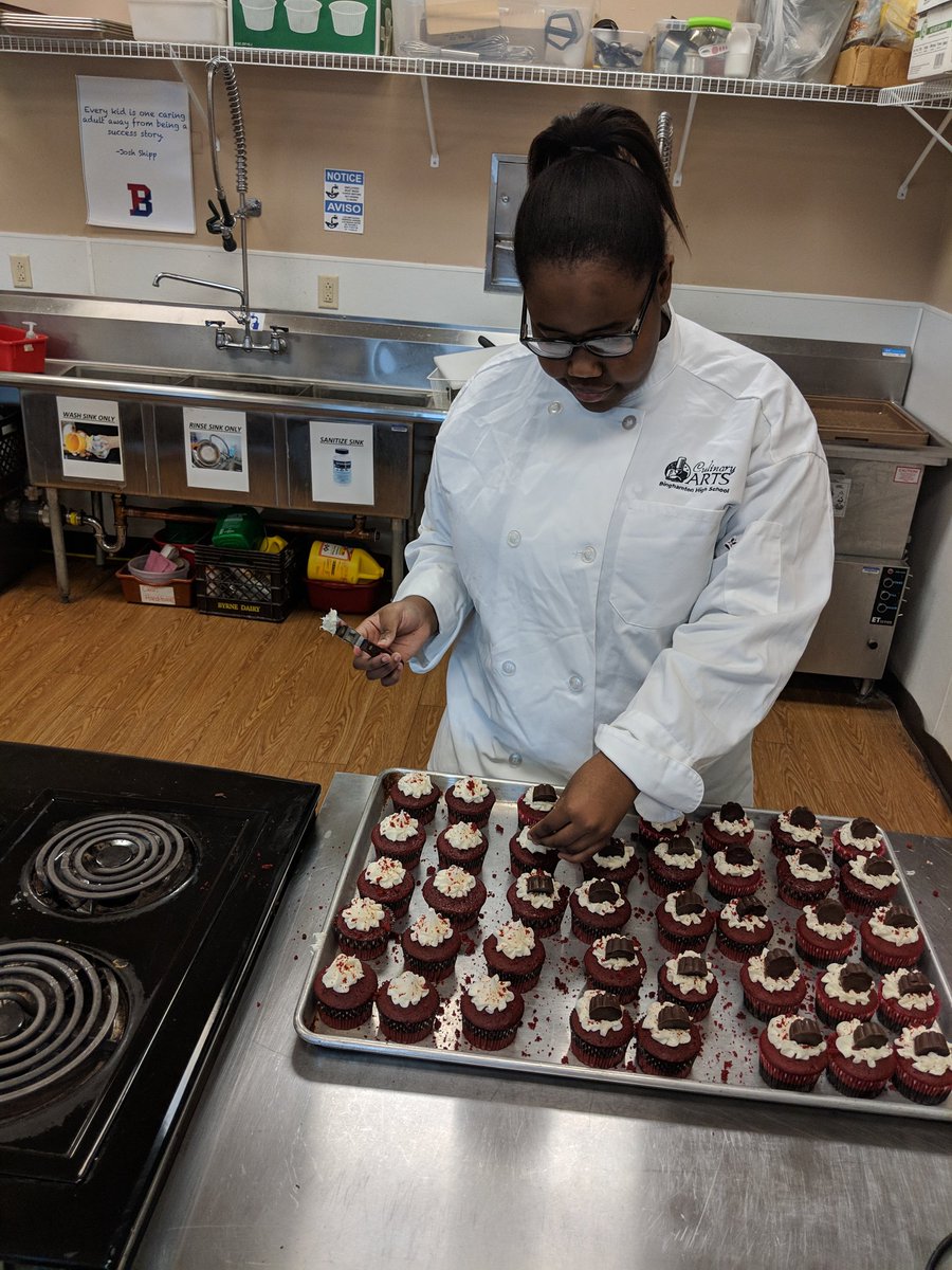 BHS_FACS's tweet photo. Culinary students collaborate with Sisterz 4 Sisters for the fashion show!! #sneakpeak @brenda_lidestri @Kevin_Richman @BinghamtonCSD @dawnecadams https://t.co/ZkurmQKUyr