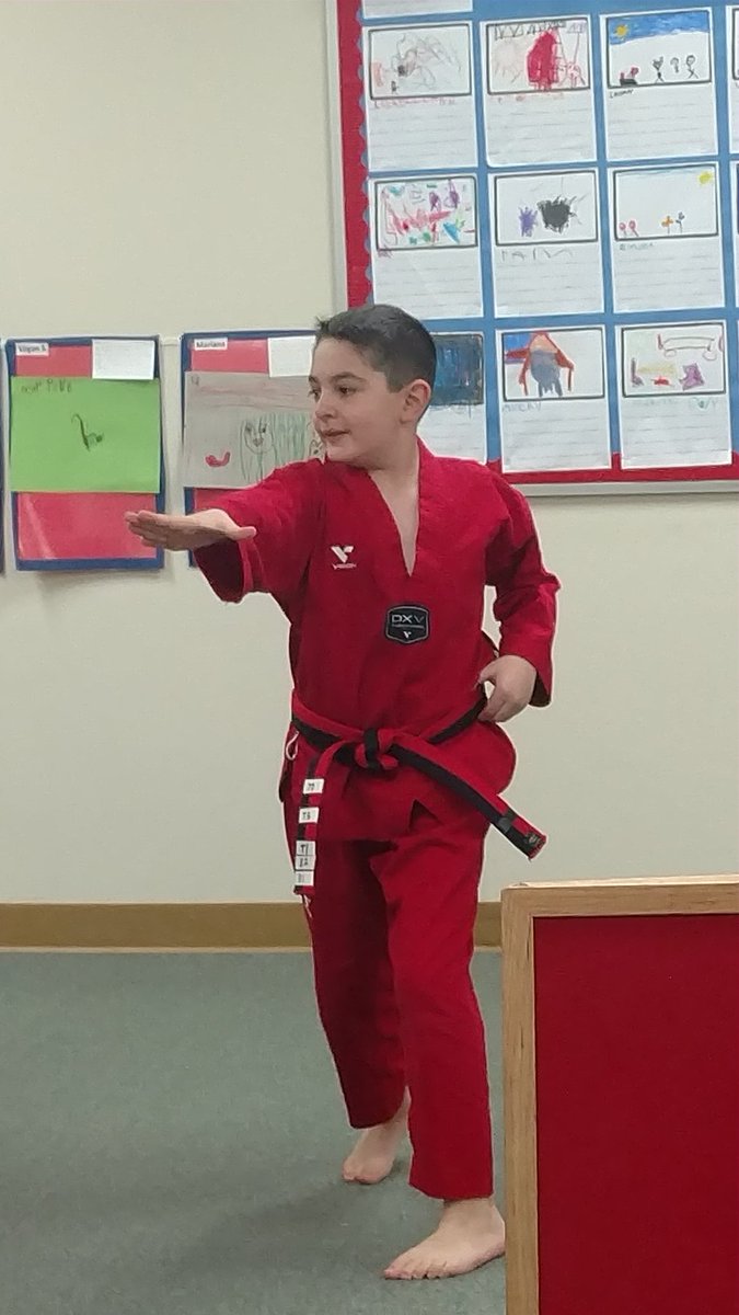 childrenscampus's tweet photo. Special presentation from @MasterChangTKD with 2 former students of ours! #MindFocus #BodyFocus #LoveWhenTheyReturn https://t.co/wLfgItUa6v