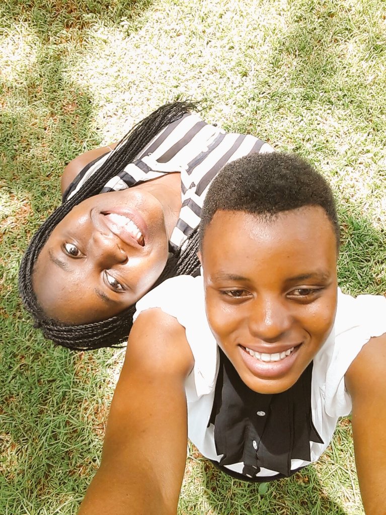 kue_wa_lu's tweet photo. #HowIMetMyBestfriend
High school https://t.co/EUHWYrVQU1