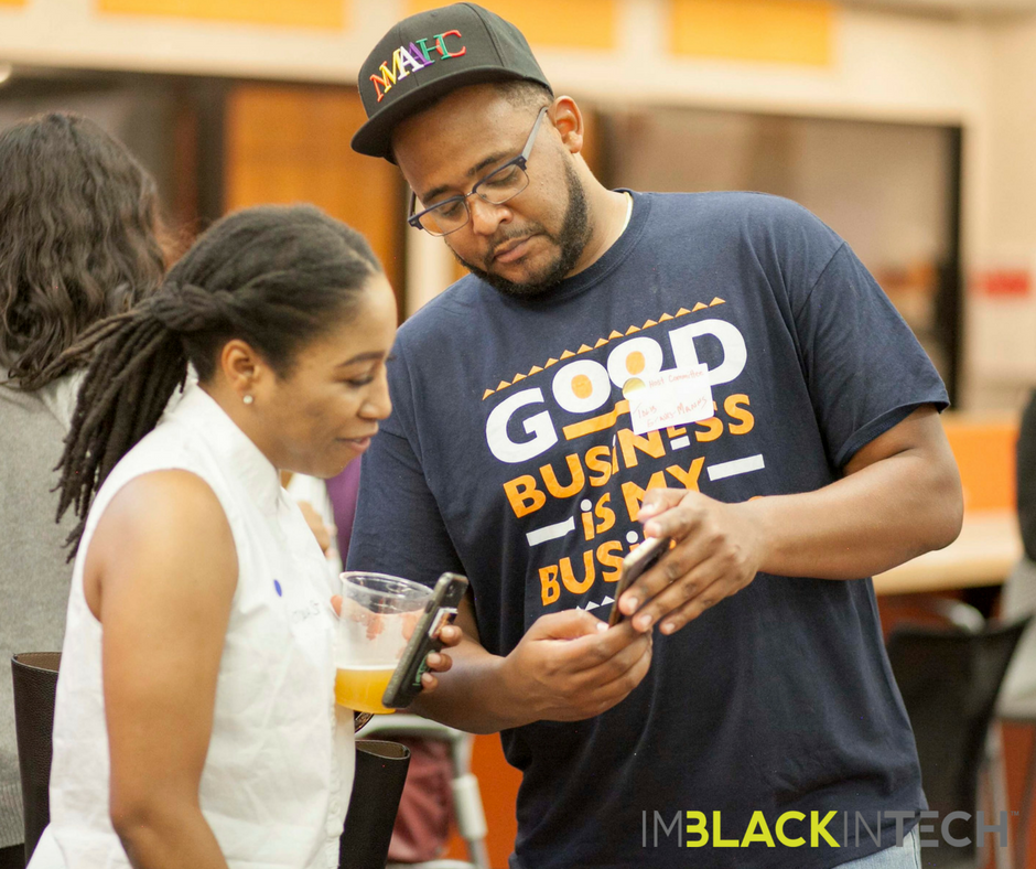 tarrynhenry's tweet photo. #MMSTriangle was created to bring together @ImBlackInTech members, potential members, and friends to mingle in a comfortable environment, share ideas, and build trust and rapport. 
--
RSVP today ➡ https://t.co/jbOs3uJOI8 

#ImBlackInTech

📸: @FeelmStudios https://t.co/NL1pKjDqN1