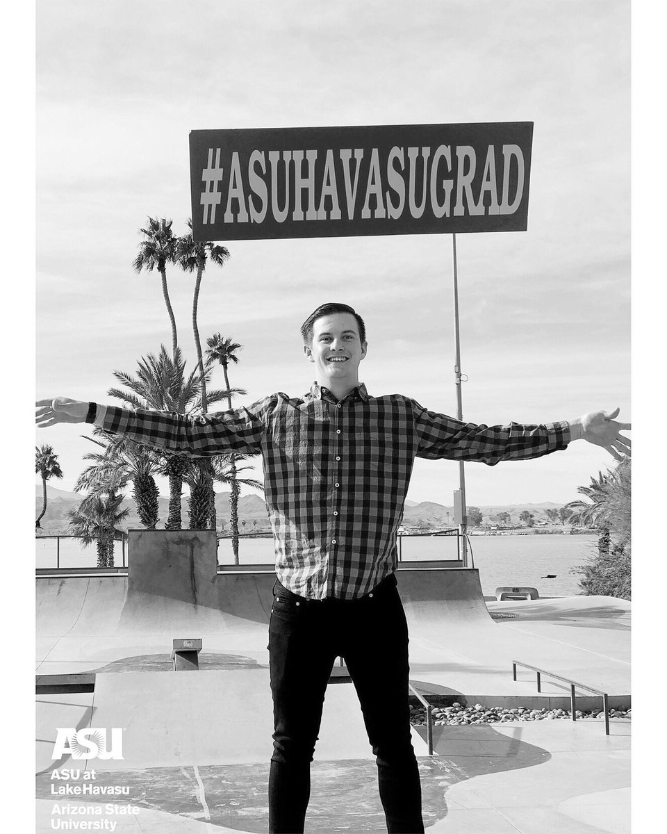 ASUHavasu's tweet photo. Meet Elijah, an organizational leadership major here at ASU @ Lake Havasu! He says, βAlthough the town brought me here I stayed because of the family like environment the school offers!β Congrats to Elijah!π¨πΌβπ #ASU #ASUHavasu #ASUHavasuGrad #OGLMajor #85Days https://t.co/uAiDqxQvrt