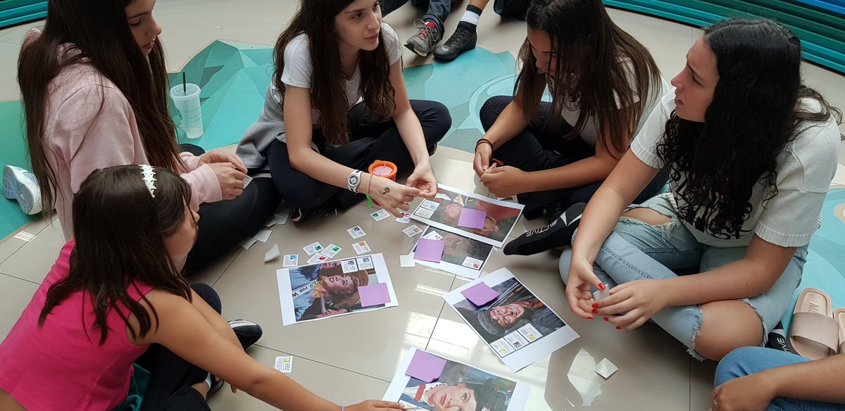 PochPamela's tweet photo. Students  #gatheringdatathroughallsenses during the amazing activity @AmaralTauanne led this morning @EscolaConcept RAO. #him #strivingforaccuracy #goteam #joy #MaryPoppins #conceptRAO https://t.co/kV9CURF98s