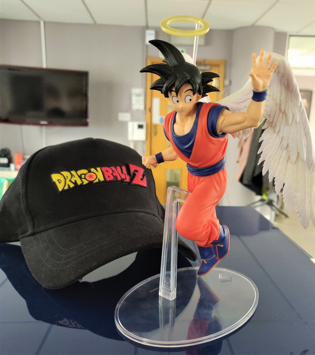 funimationUK's tweet photo. More #DBSuperBroly screenings are on our site! 😎

Buy a #Broly ticket between now &amp; 14 Feb &amp; send us proof, and you could win this Goku figure courtesy of @BandaiUK (plus hat!).

Book HERE: https://t.co/WDEwf9BYxI

Enter by midnight 14/02/19, UK &amp; IE ONLY. #BrolysBack https://t.co/Z84mrkc1r7