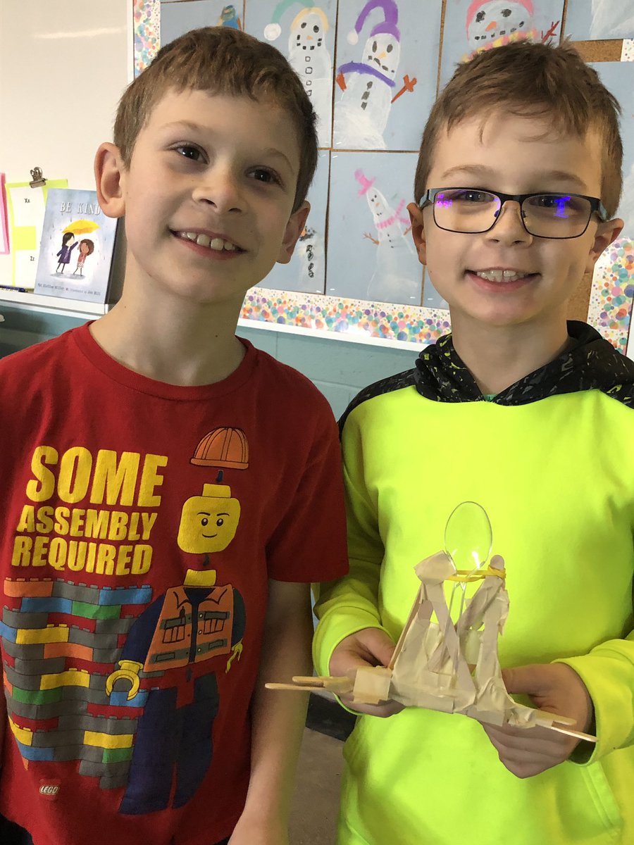 3wlittlefalls's tweet photo. Forces & Motion #catapultsinaction #collboration #science #competitionmonday https://t.co/g5Mm1956RH