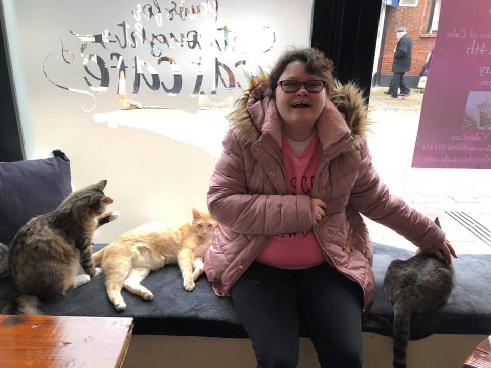 PurpleOakTeam's tweet image. Bethan has found the perfect place for cat lovers. @Pawsforthoughtcatcafe #outandabout #inmycommunity
