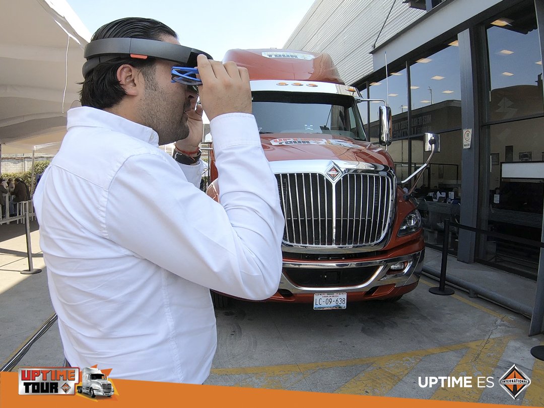 UptimeTour's tweet photo. El #UPTIMEtour incluyó pantallas interactivas, videos demostrativos y un walkaround presencial con expertos de las once marcas que lo integraron, así como estrategias y sistemas para reducir los efectos del robo de los equipos de autotransporte y su carga. https://t.co/Aam2PuMMu5