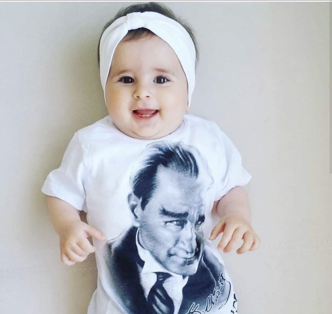 cgdmkrc's tweet photo. @gonca_vuslateri gerçekten #kartal ‘da olanlardan haberiniz mi yok,yoksa umursamadınız mı ki sizin umursamayacağınızı sanmıyorum, bina çöktü, 14 kişi,bebekler,gençler,insanlar öldü,Eylül bebek öldü😥kimse de hiç bir paylaşım yok,neden acaba? https://t.co/vXsrZ8SqWG
