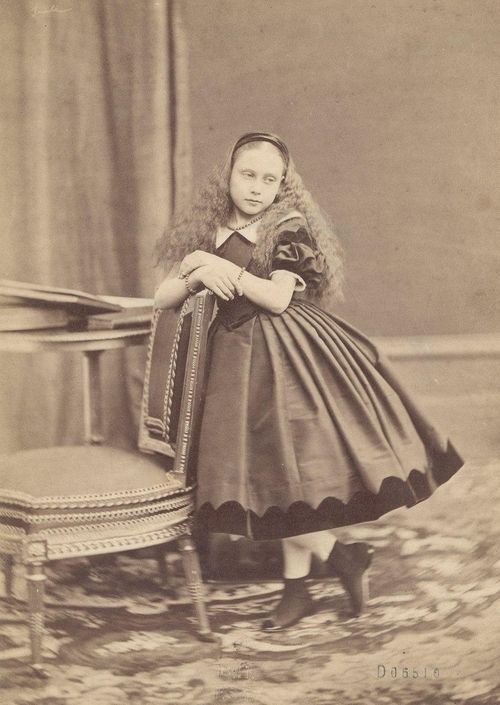 принцесса луиза дочь королевы виктории. родители королевы виктории. беатриса дочь королевы виктории. королева виктория иркутск. елена дочь королевы виктории.