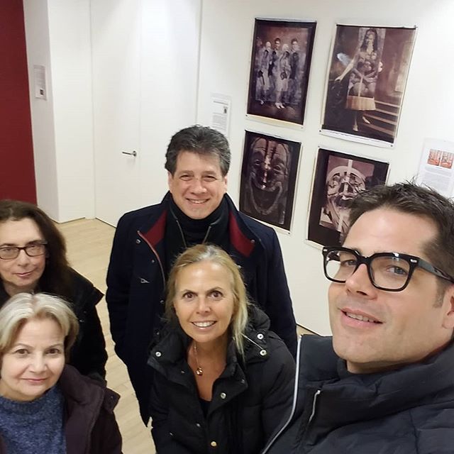 ellenphoto's tweet image. With @egarmarch and @thomasdonleyphoto #getoutofyourcave #asmpny @asmpny at @laurencemillergallery bit.ly/2E1KzTf